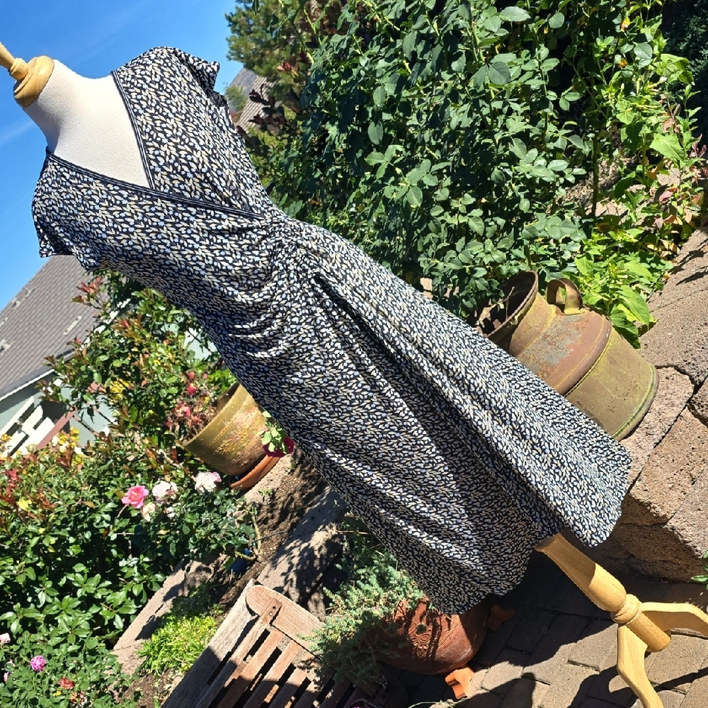 Max Studio Leaf Patterned Midi Dress - image 1